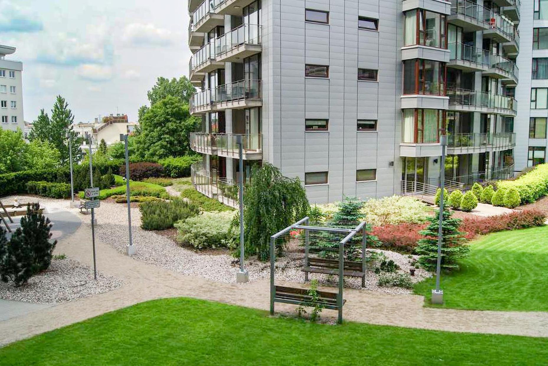 Triton Apartments Варшава Экстерьер фото