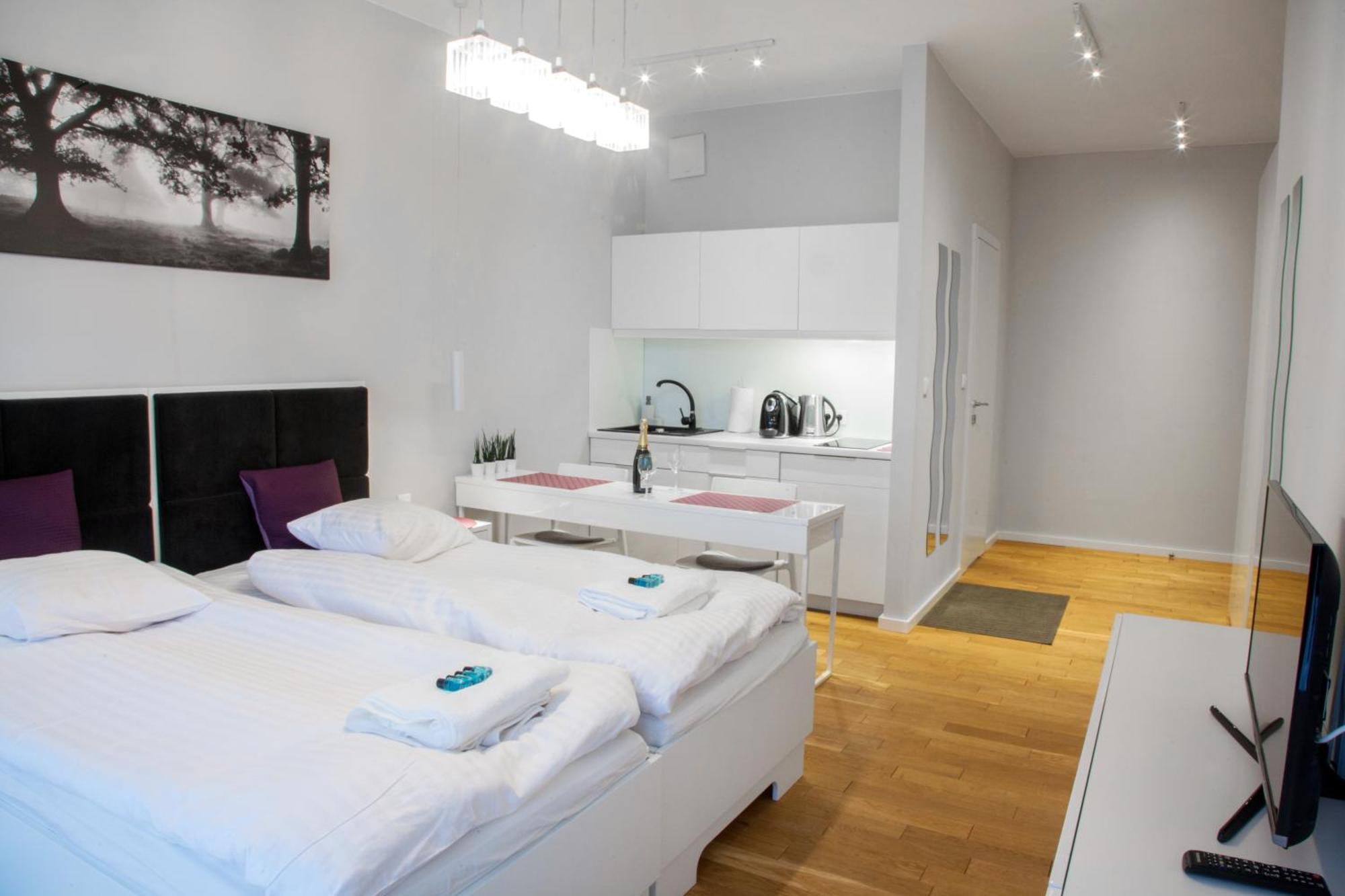 Triton Apartments Варшава Экстерьер фото